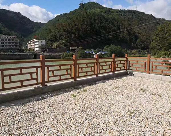 南寧仿樹皮欄桿施工工藝是怎樣的？